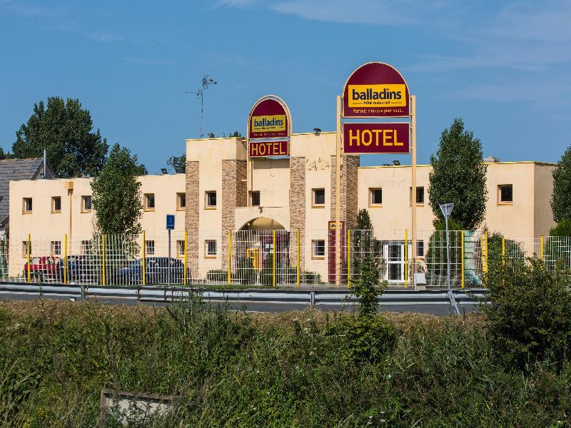 Hotel & Residence Calais Car Ferry Exterior foto