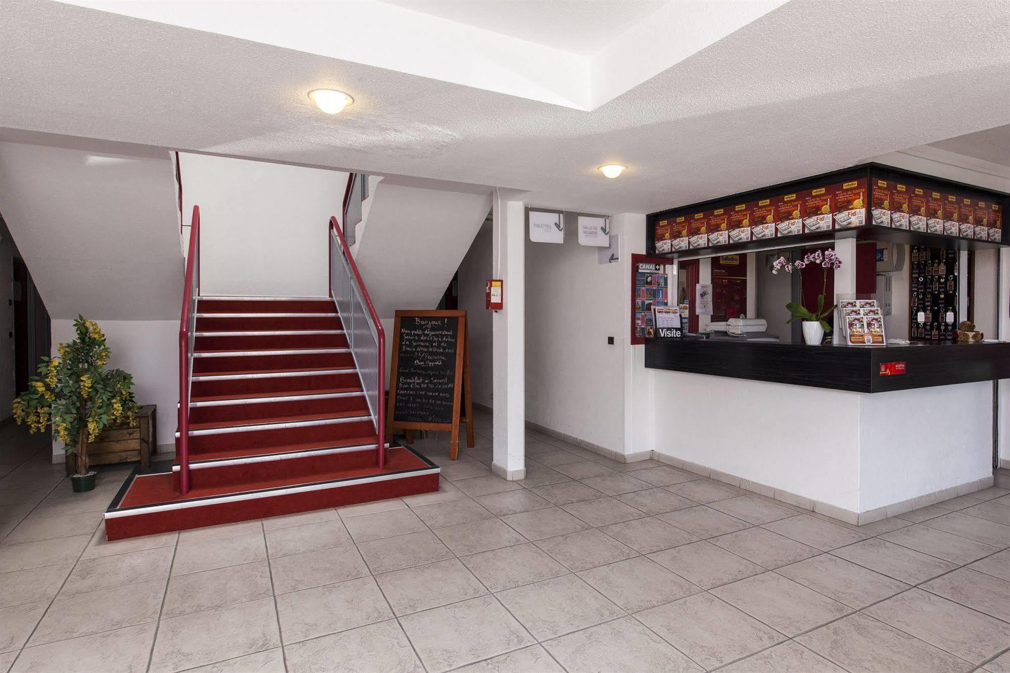 Hotel & Residence Calais Car Ferry Exterior foto